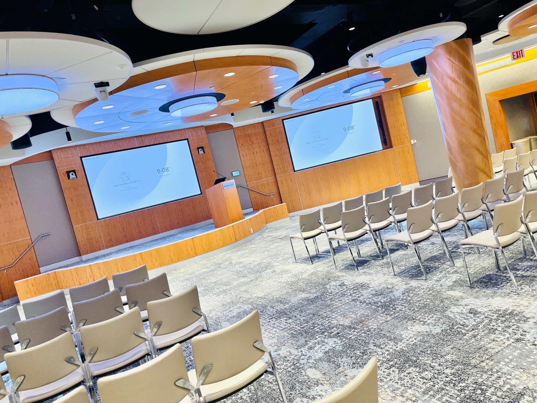Auditorium Dual-Display AV Upgrade
